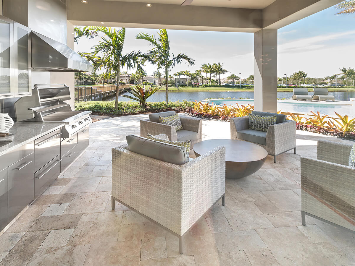 Outdoor Kitchen and Dining Area: The Perfect Way to Enhance Your Backyard. Functional outdoor living space with outdoor kitchen and dining area.